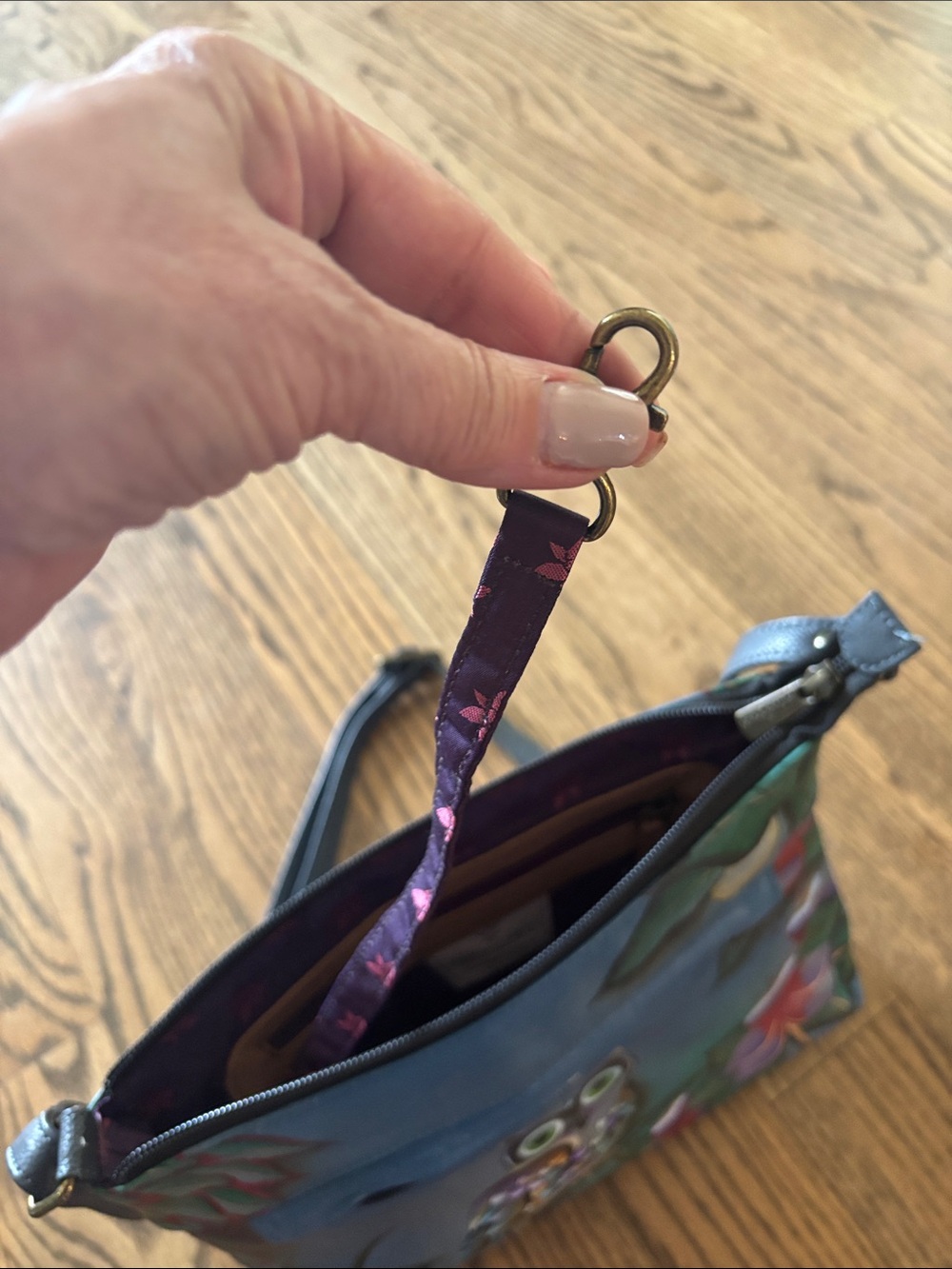 Anuschka Hand-Painted
Crossbody Bag - Picture 10 of 13